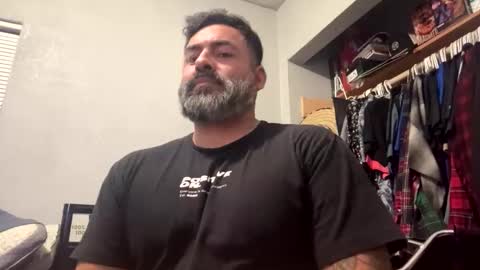 suavecito67 online show from 10/31/25, 01:50