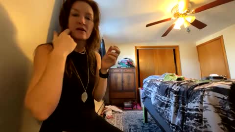 Snapshot of sub4you69brat chatting on 02/05/25, 06:59 sub4you69brat online show from 02/05/25, 06:59