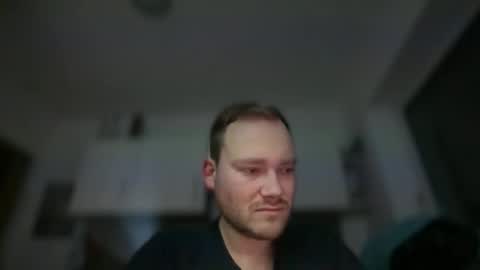 Snapshot of sub_austr chatting on 02/11/26, 10:15 sub_austr online show from 02/11/26, 10:15