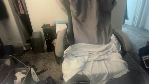 sub_boy221059 online show from 11/02/25, 11:07