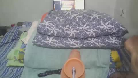 Snapshot of subbdsm82 chatting on 04/18/26, 08:53 subbdsm82 online show from 04/18/26, 08:53
