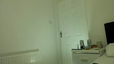 subcroydon online show from 03/27/26, 10:09