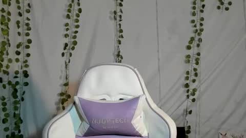 subgirlrs online show from 10/23/25, 05:07