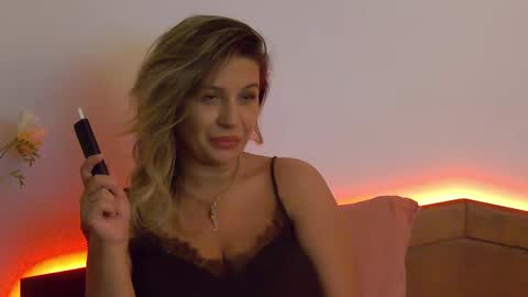 Carla online show from 05/06/26, 12:08