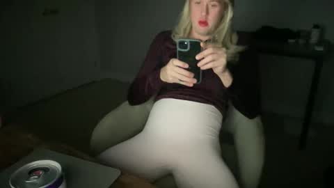 Sissy Isabella online show from 06/04/26, 06:41