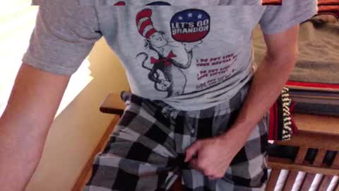 Submitted4u online show from 11/30/25, 05:06