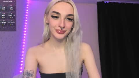 Chloe online show from 12/04/25, 04:05