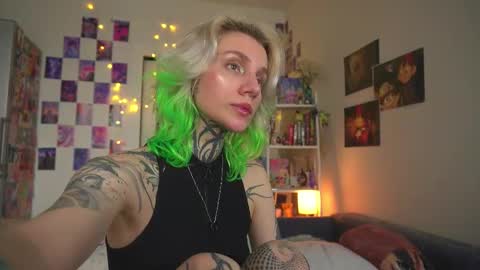 succubus_66 online show from 03/06/25, 10:09