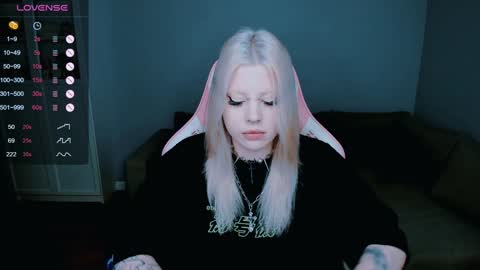 succubus_leslie online show from 12/03/24, 12:59