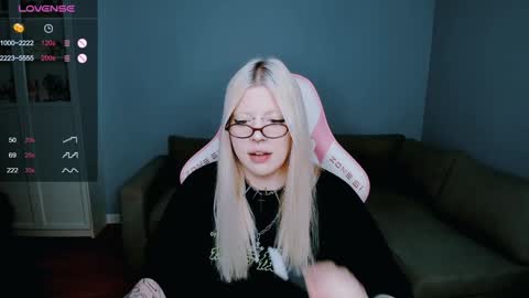 succubus_leslie online show from 12/22/24, 02:27