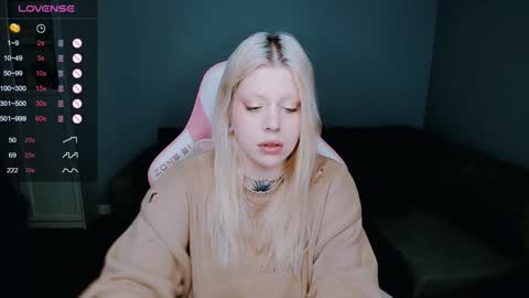 succubus_leslie online show from 12/25/24, 03:06