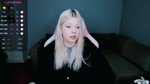 succubus_leslie online show from 12/28/24, 03:26