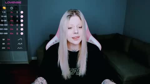 succubus_leslie online show from 02/17/25, 12:59