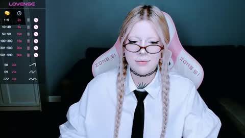 succubus_leslie online show from 10/11/25, 11:47