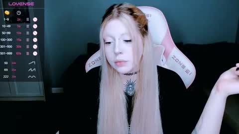 succubus_leslie online show from 10/15/25, 11:49