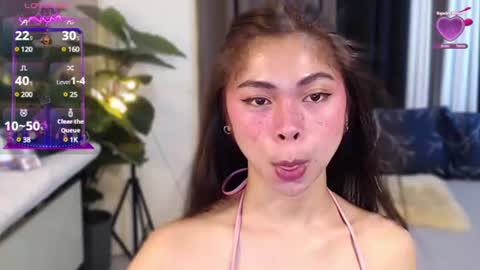 Snapshot of suckablechick chatting on 01/23/25, 12:25 Marry online show from 01/23/25, 12:25