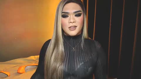 Snapshot of suckablecockoffreya chatting on 12/08/24, 09:19 JADE ELYSE online show from 12/08/24, 09:19