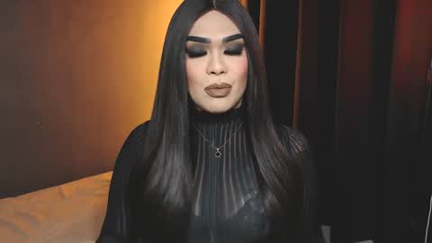 Snapshot of suckablecockoffreya chatting on 01/25/25, 07:06 JADE ELYSE online show from 01/25/25, 07:06