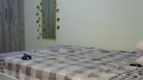 Beverly online show from 02/25/25, 04:31