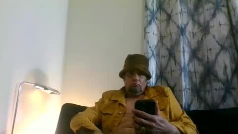 SUCKITU812 online show from 12/18/24, 10:19