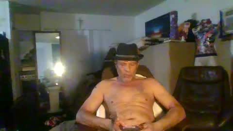 SUCKITU812 online show from 02/05/25, 10:51