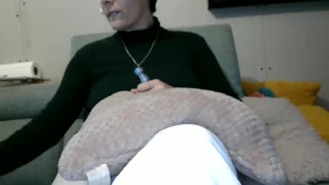 sucrette5629 online show from 12/19/24, 04:24