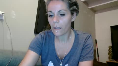 sucrette5629 online show from 03/07/25, 09:18