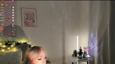 sue_everett online show from 12/26/24, 03:42