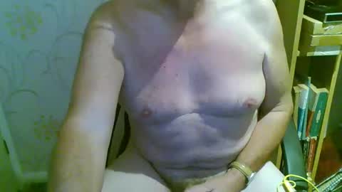 suffolkboy4 online show from 11/07/25, 09:48