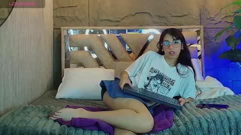 ANGEL online show from 04/17/26, 04:54