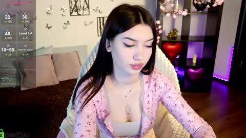 Snapshot of sugar_kitten12 chatting on 05/18/26, 01:35 Jane online show from 05/18/26, 01:35