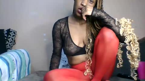 Snapshot of sugar_lace chatting on 04/25/26, 01:30 sugar online show from 04/25/26, 01:30