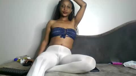 Snapshot of sugar_lace chatting on 06/28/26, 07:42 sugar online show from 06/28/26, 07:42