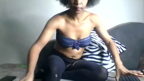 Snapshot of sugar_lace chatting on 07/12/26, 06:54 sugar online show from 07/12/26, 06:54