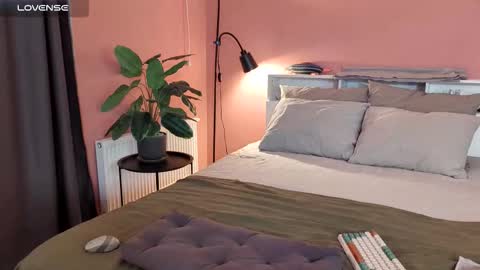 Maria online show from 10/03/25, 02:14