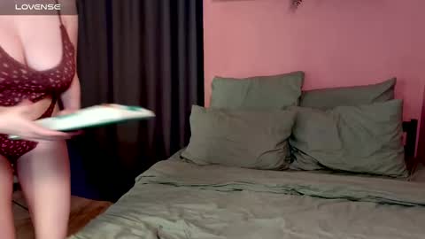 Maria online show from 12/18/25, 10:54