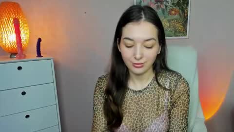 Snapshot of sugar_xmegan chatting on 11/25/25, 07:52 Megan online show from 11/25/25, 07:52