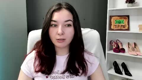 Megan online show from 06/18/26, 09:36