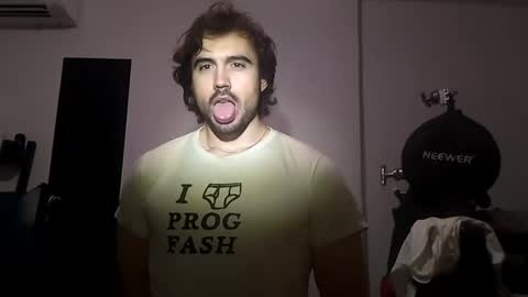 Sugar online show from 09/23/25, 11:41