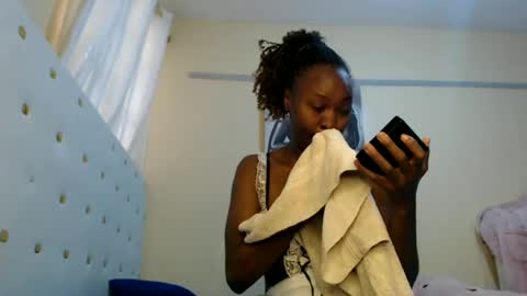 Snapshot of sugarlips_05 chatting on 07/02/26, 12:22 sugar online show from 07/02/26, 12:22