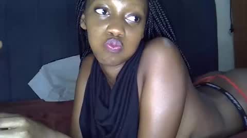 sugarluna001 online show from 02/09/26, 07:51