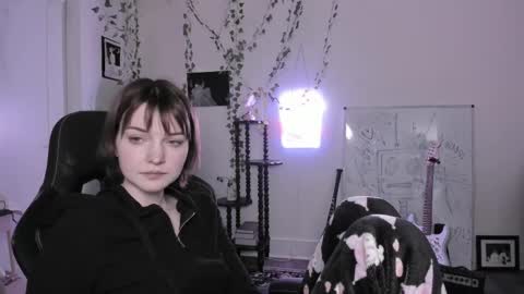 Ella online show from 05/23/26, 10:19