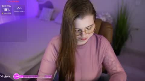 Snapshot of sugarmusee chatting on 07/03/26, 08:37 Mia online show from 07/03/26, 08:37