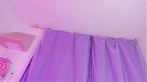 sofii online show from 11/28/25, 09:28