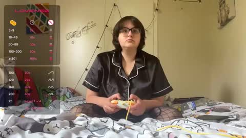 Snapshot of sugarstock chatting on 09/23/25, 07:06 SugarStock online show from 09/23/25, 07:06