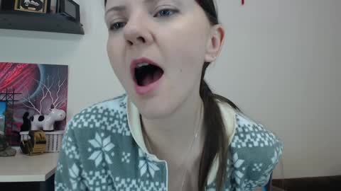 Snapshot of sugartati chatting on 12/20/24, 07:50 SugarTati online show from 12/20/24, 07:50