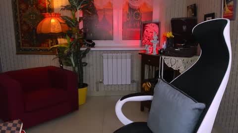Snapshot of sugarvi chatting on 01/25/25, 12:05 Vivien online show from 01/25/25, 12:05