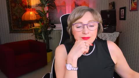 Snapshot of sugarvi chatting on 01/25/25, 06:13 Vivien online show from 01/25/25, 06:13