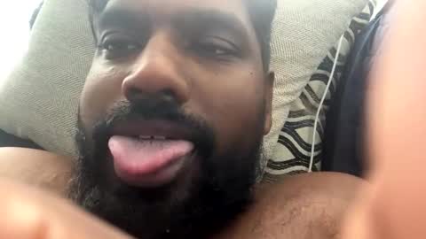 Snapshot of suggnight chatting on 11/27/25, 02:08 Let me be your knight that saves you online show from 11/27/25, 02:08