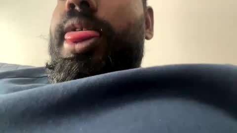 Snapshot of suggnight chatting on 12/01/25, 08:36 Let me be your knight that saves you online show from 12/01/25, 08:36